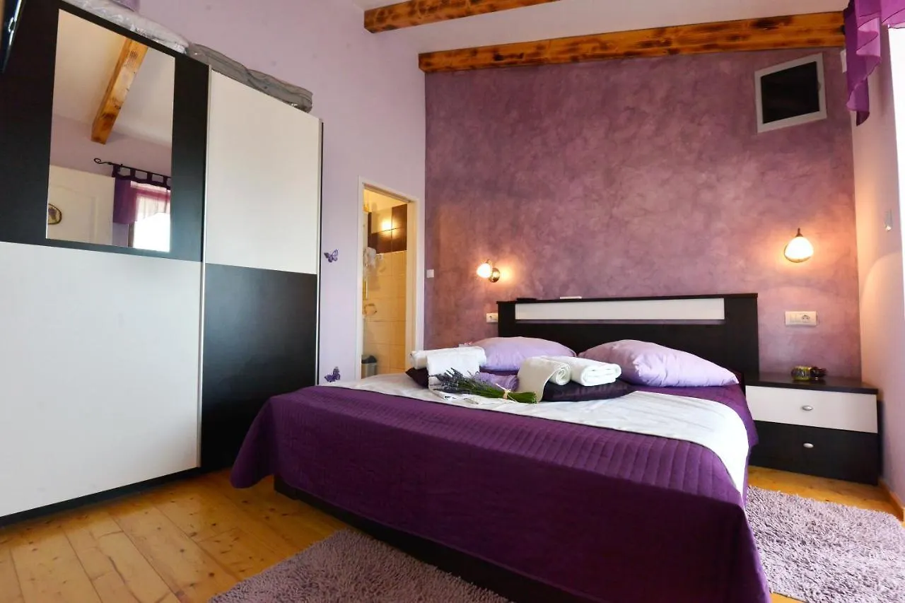 Bed And Breakfast Casa Rustica Vodnjan 4*,